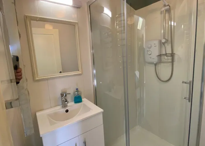 The Cosy By The Shore Апартаменты